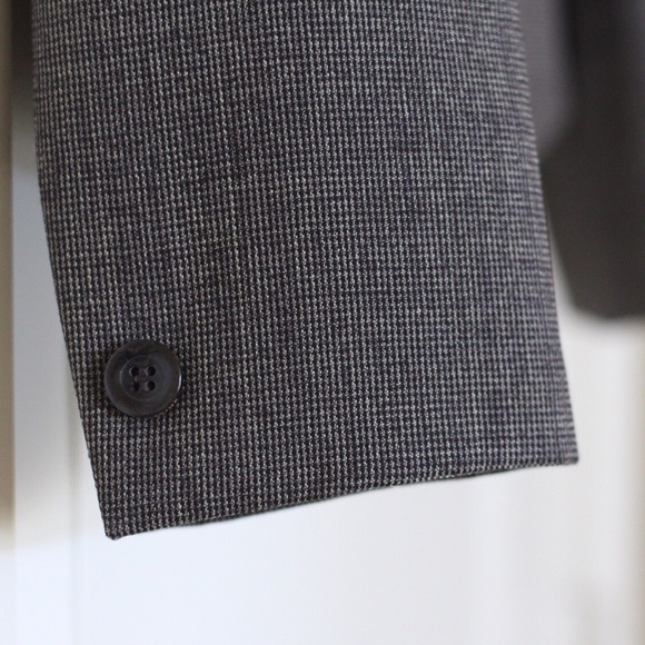 Blazer - Picture 4 of 5